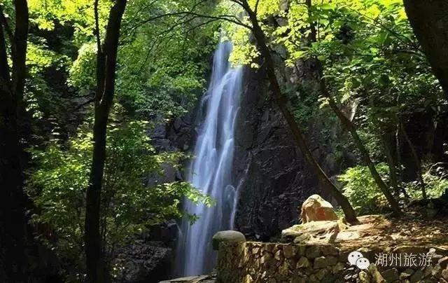 我怀疑我老婆和她爸有暧昧关系，我该怎么办游戏画面